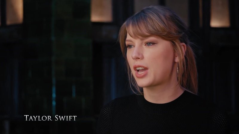 Taylor Swift — Cats - A Look Inside (Screen Captures) — photo 9