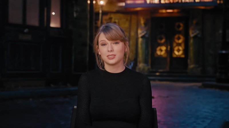 Taylor Swift — Cats - A Look Inside (Screen Captures) — photo 32
