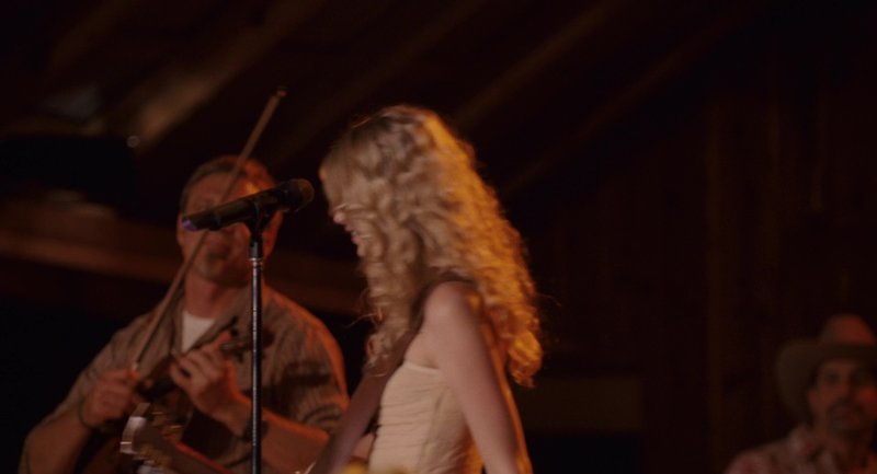 Taylor Swift — Screen Captures — photo 29