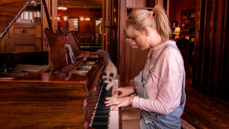 Taylor Swift — Stills — photo 2