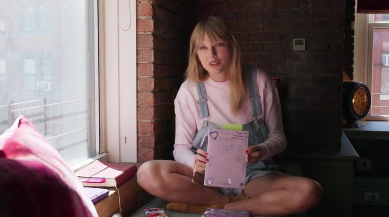 Taylor Swift — Screen Captures — photo 7