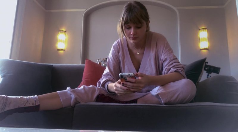 Taylor Swift — Screen Captures — photo 52