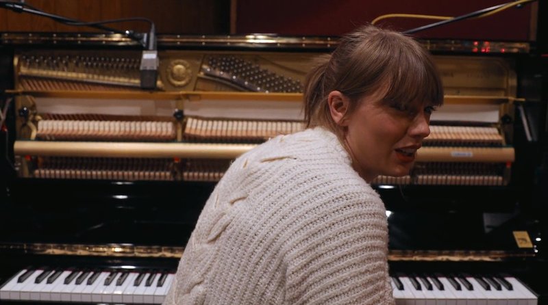 Taylor Swift — Screen Captures — photo 58