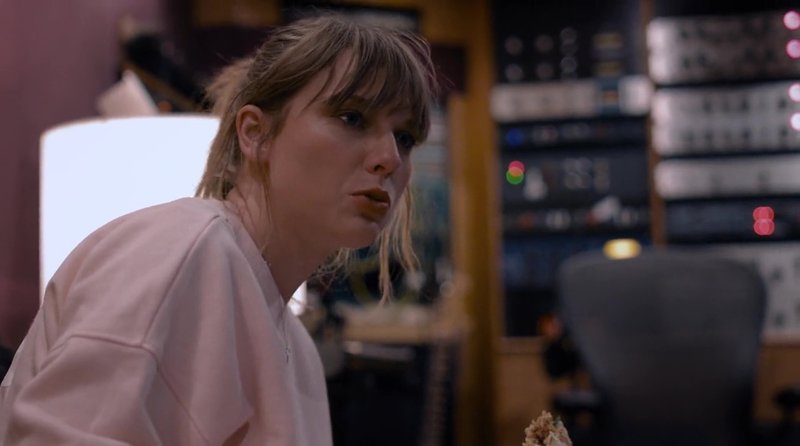 Taylor Swift — Screen Captures — photo 119