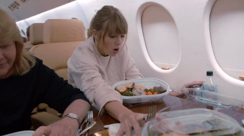 Taylor Swift — Screen Captures — photo 130