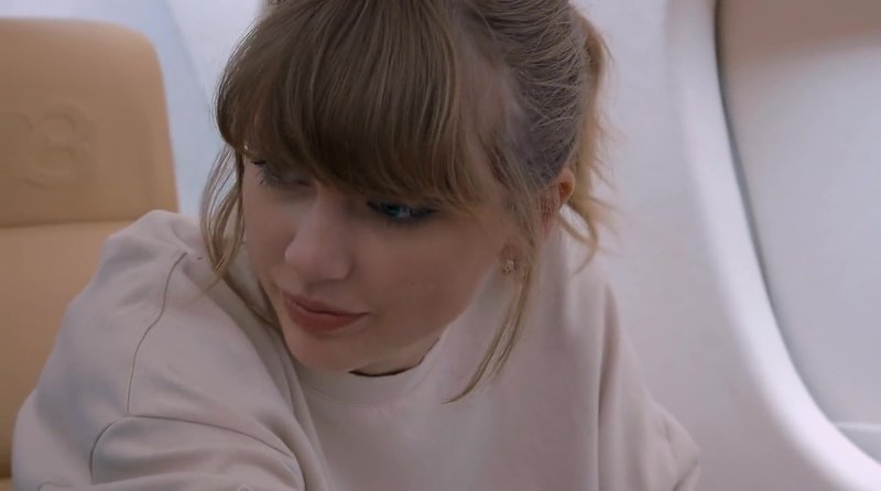 Taylor Swift — Screen Captures — photo 132