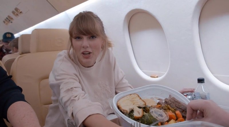 Taylor Swift — Screen Captures — photo 133
