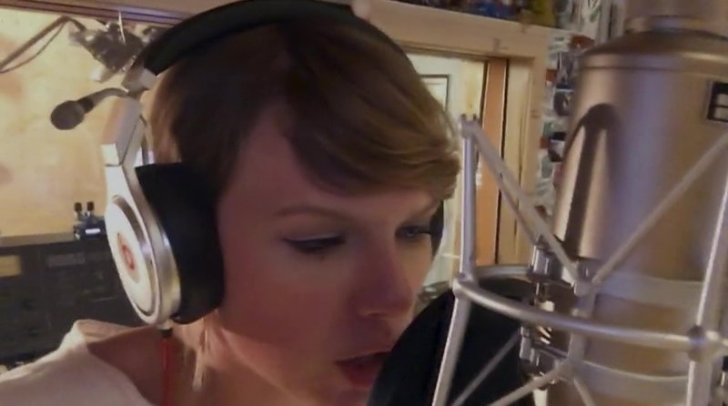 Taylor Swift — Screen Captures — photo 226