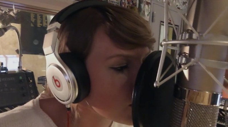 Taylor Swift — Screen Captures — photo 229