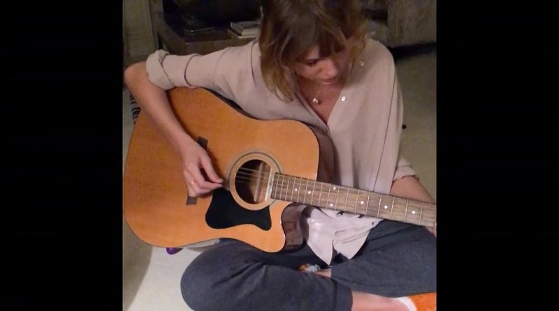 Taylor Swift — Screen Captures — photo 235