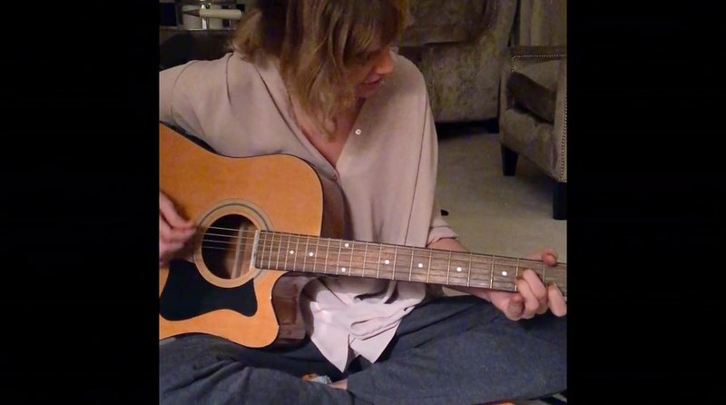 Taylor Swift — Screen Captures — photo 236