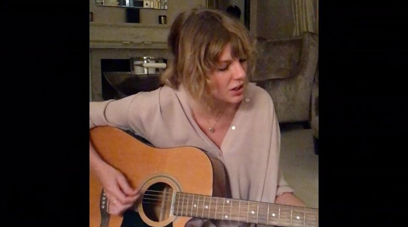 Taylor Swift — Screen Captures — photo 237