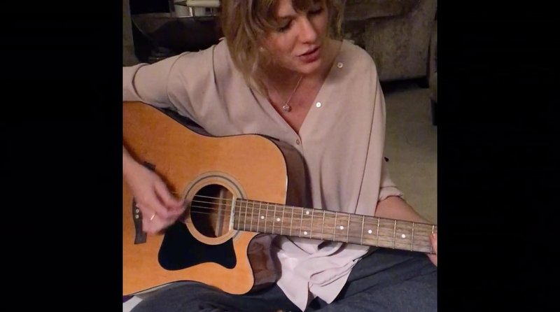 Taylor Swift — Screen Captures — photo 245