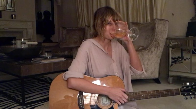 Taylor Swift — Screen Captures — photo 257