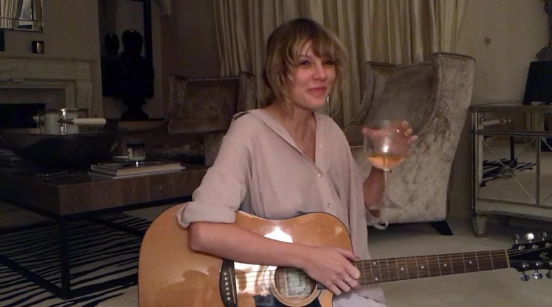 Taylor Swift — Screen Captures — photo 258