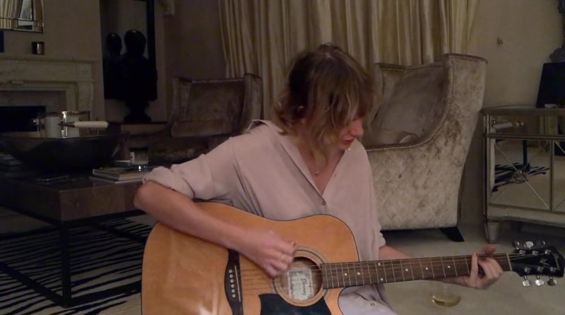 Taylor Swift — Screen Captures — photo 259