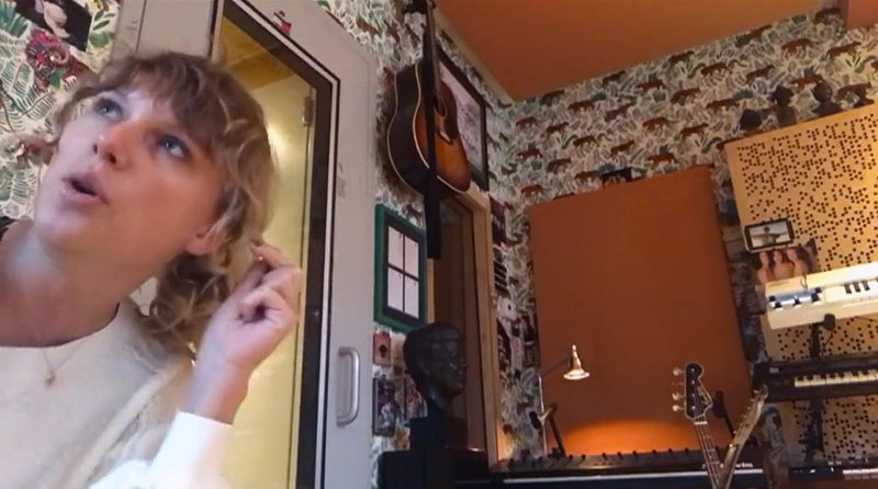 Taylor Swift — Screen Captures — photo 272