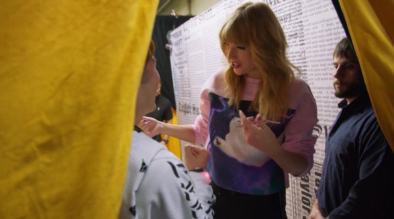 Taylor Swift — Screen Captures — photo 291
