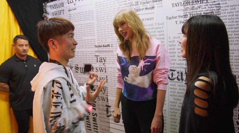 Taylor Swift — Screen Captures — photo 293