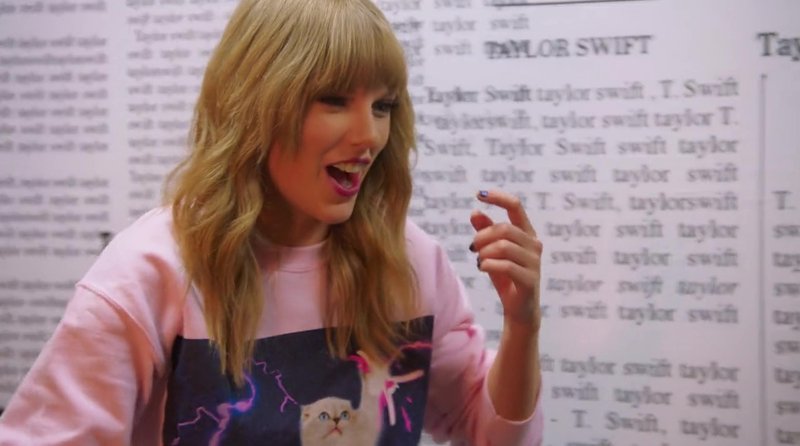 Taylor Swift — Screen Captures — photo 294