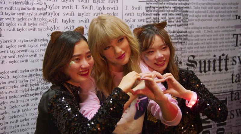 Taylor Swift — Screen Captures — photo 297