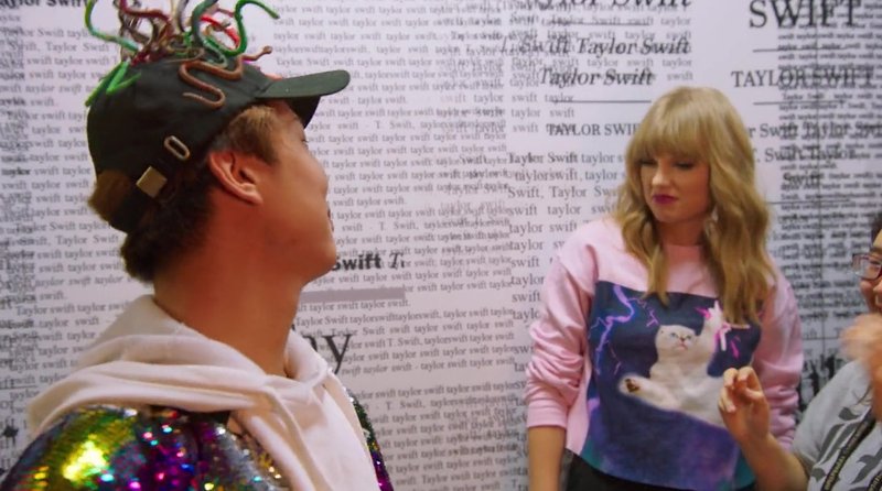 Taylor Swift — Screen Captures — photo 298