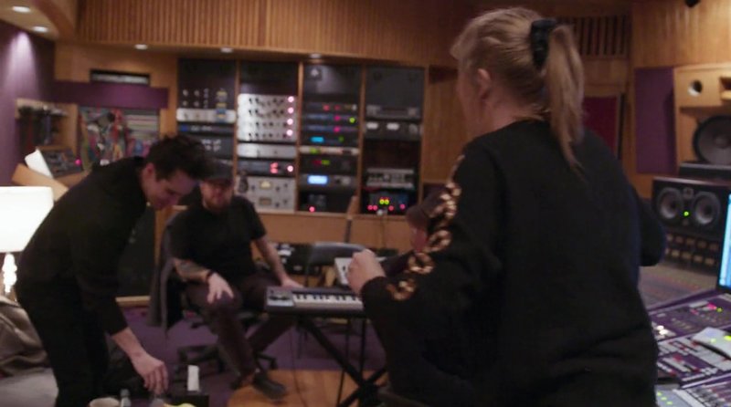 Taylor Swift — Screen Captures — photo 327