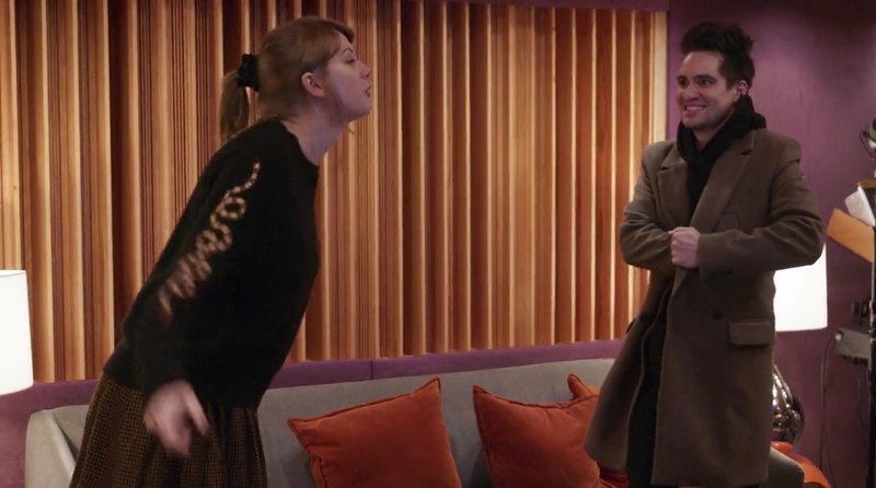 Taylor Swift — Screen Captures — photo 329