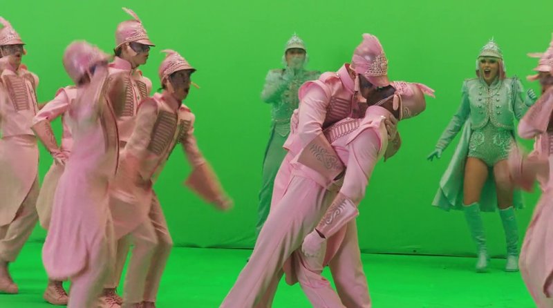 Taylor Swift — Screen Captures — photo 343