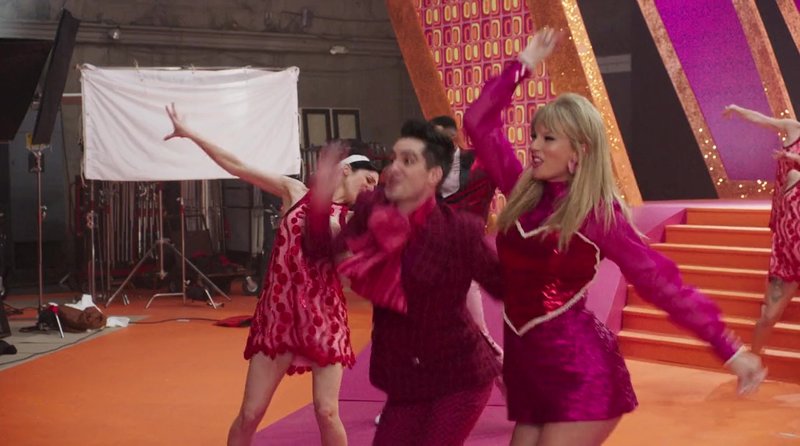 Taylor Swift — Screen Captures — photo 349