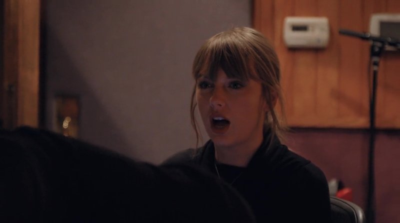 Taylor Swift — Screen Captures — photo 394