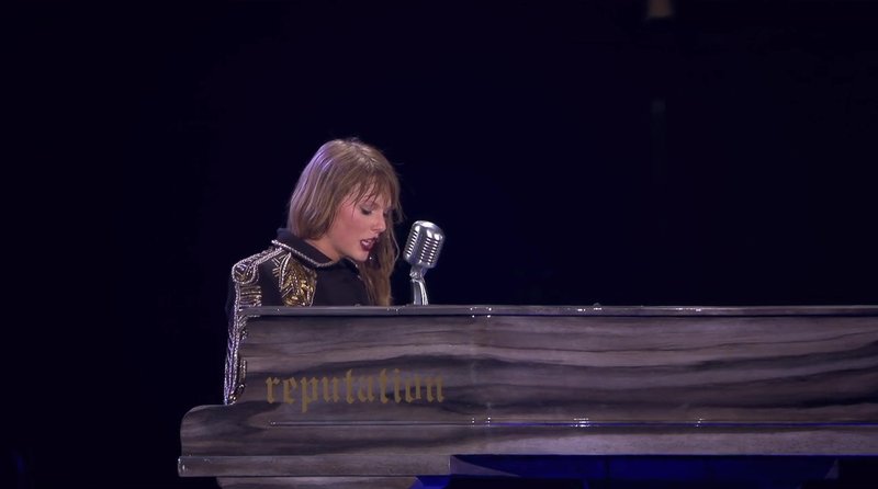 Taylor Swift — Screen Captures — photo 429