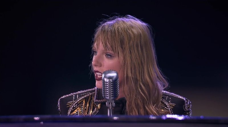 Taylor Swift — Screen Captures — photo 430
