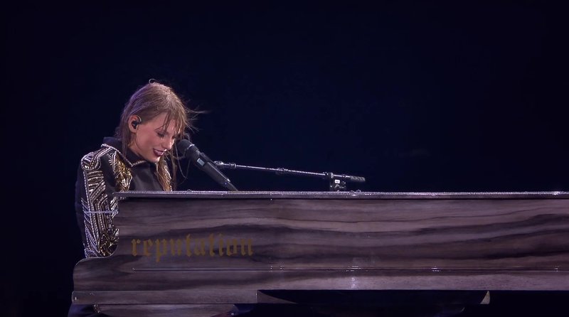 Taylor Swift — Screen Captures — photo 432