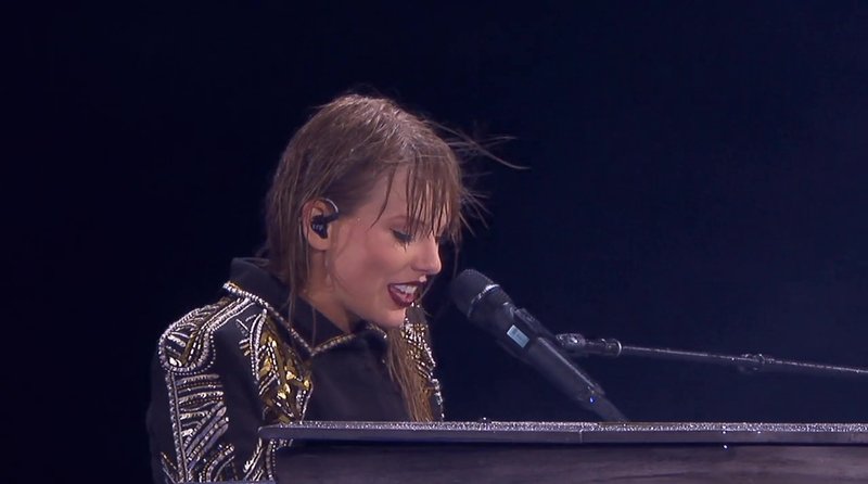Taylor Swift — Screen Captures — photo 440