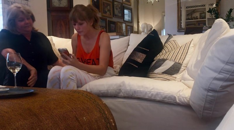 Taylor Swift — Screen Captures — photo 492