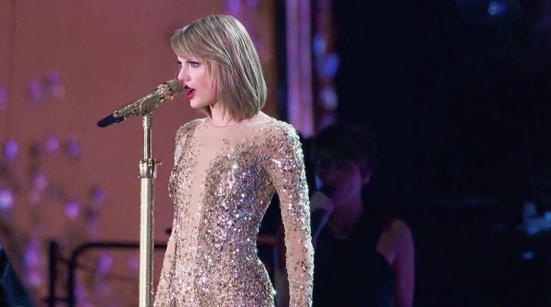 Taylor Swift — Screen Captures — photo 599