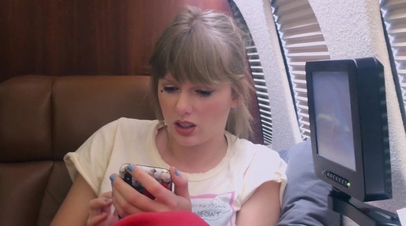 Taylor Swift — Screen Captures — photo 608