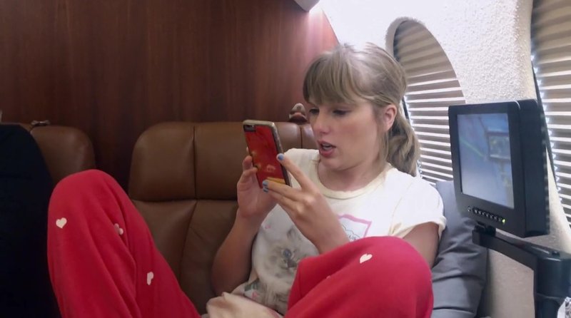 Taylor Swift — Screen Captures — photo 612