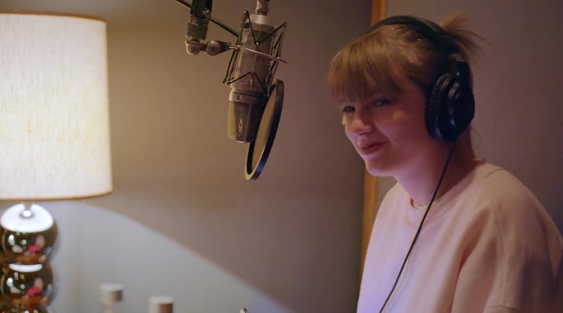 Taylor Swift — Screen Captures — photo 643