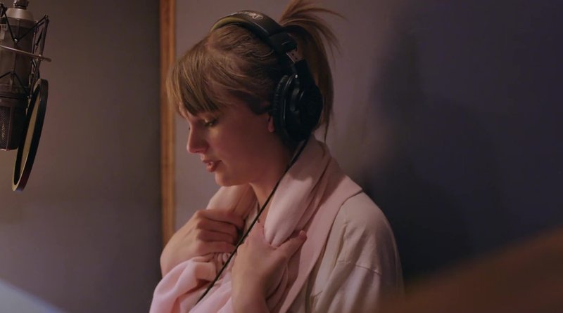Taylor Swift — Screen Captures — photo 649