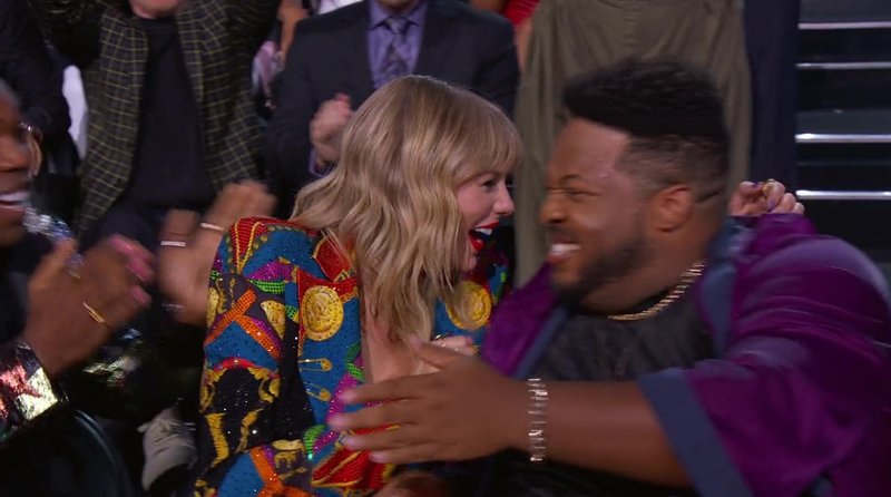 Taylor Swift — Screen Captures — photo 674