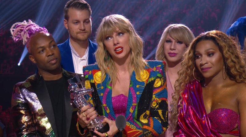 Taylor Swift — Screen Captures — photo 676