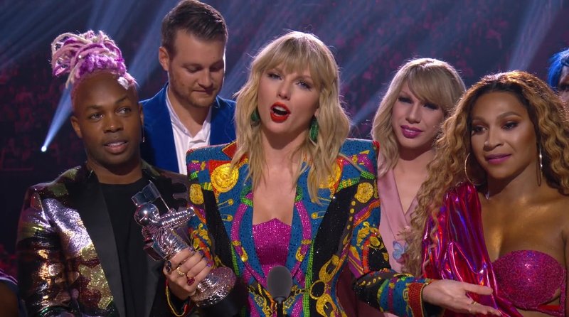 Taylor Swift — Screen Captures — photo 678