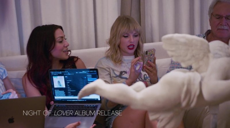 Taylor Swift — Screen Captures — photo 695