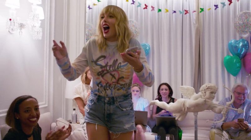 Taylor Swift — Screen Captures — photo 697