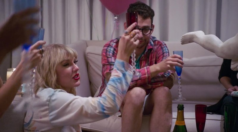 Taylor Swift — Screen Captures — photo 702