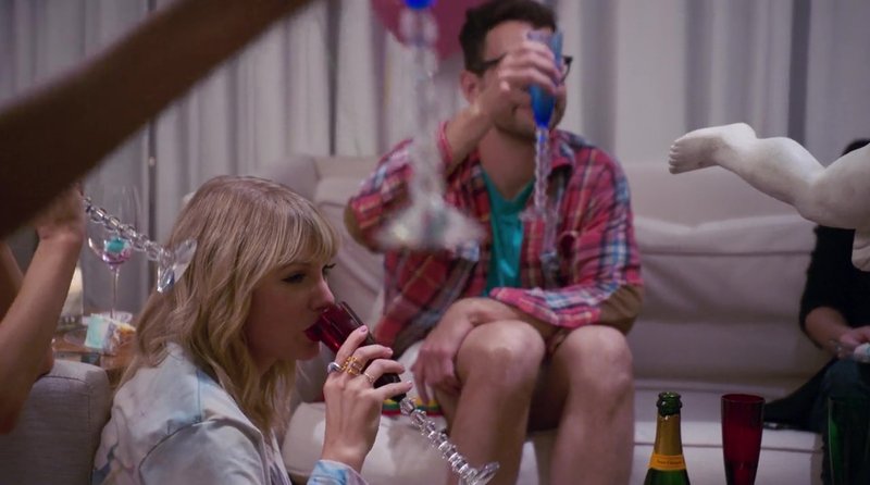 Taylor Swift — Screen Captures — photo 703