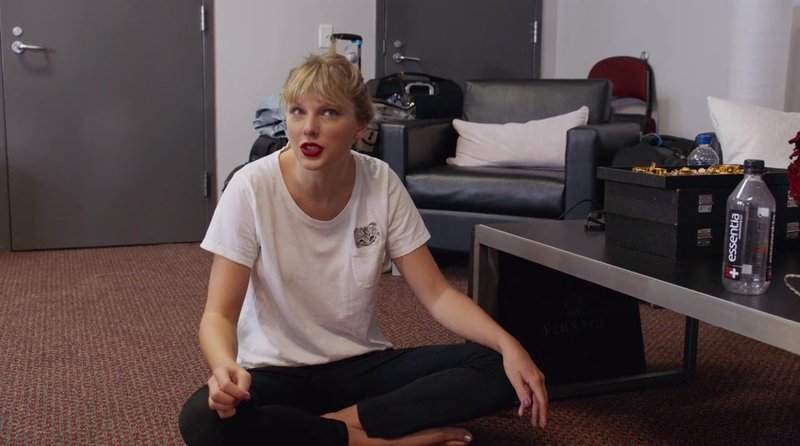 Taylor Swift — Screen Captures — photo 704