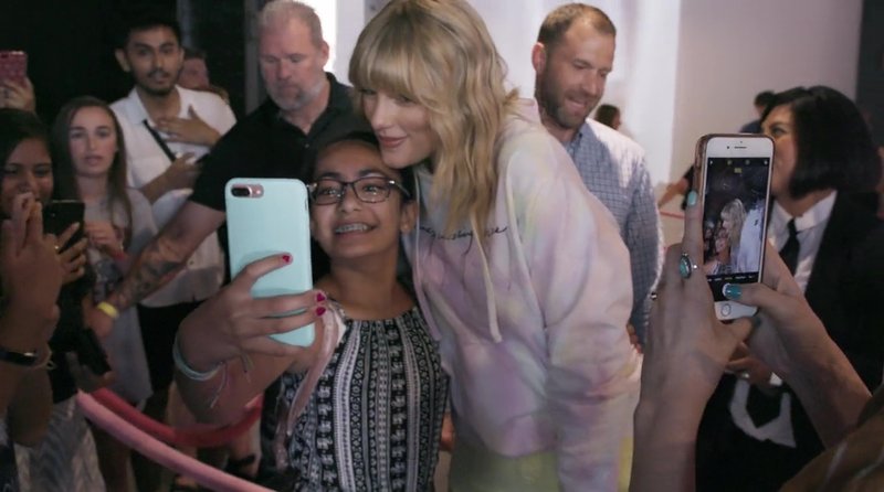 Taylor Swift — Screen Captures — photo 709